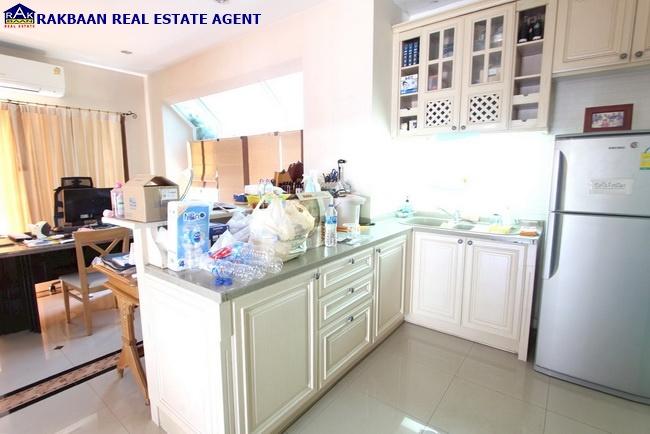 ขายบ้านนันทวัน รามคำแหง94 เนื้อที่ 83.80ตร.ว. 3นอน 3ห้องน้ำ มีห้องเมท บ้านสวย สภาพดี เข้าอยู่ได้เลย 10