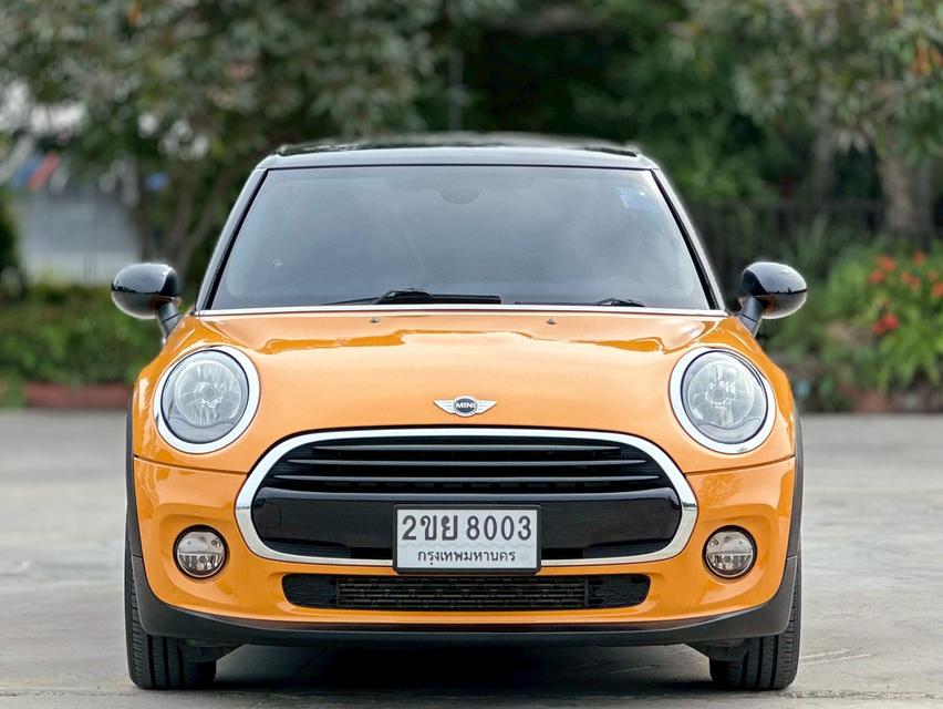 รหัสรถ PAT8003 Mini Cooper D 5-Turer RHD ปี 2017 สีส้ม (F55) 2