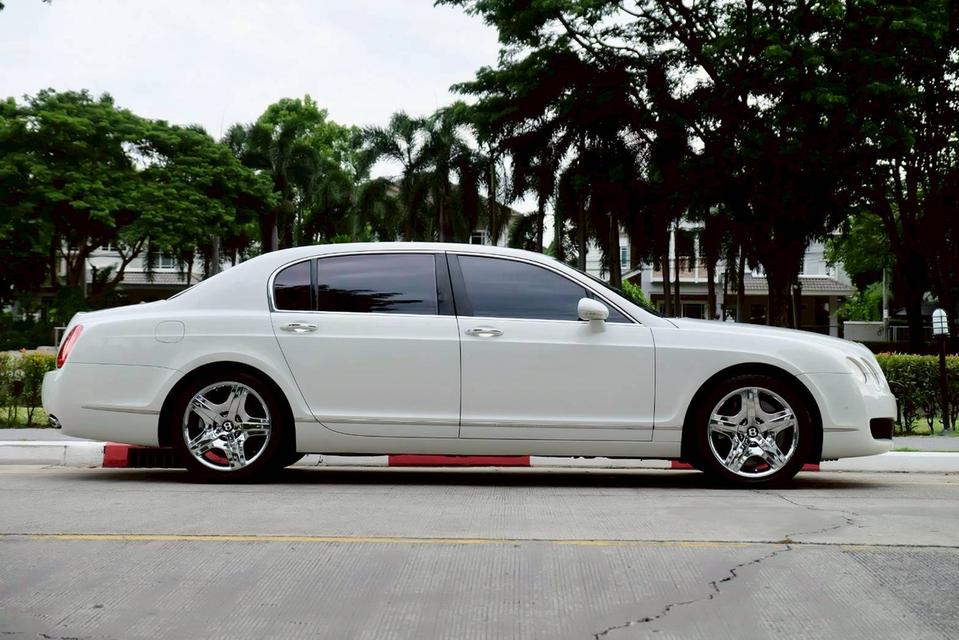 Bentley  Flying Spur 6.0L W12 ปี 2013 รถหรูสมรรถนะเยี่ยม รถสวยใช้น้อย คุ้มๆ 3