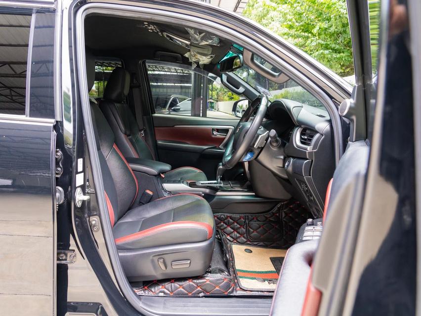 TOYOTA FORTUNER 2.4 LEGENDER 4WD ปี 2021 รูปที่ 12