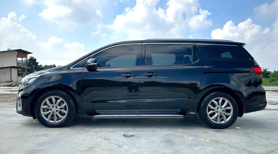 KIA GRAND CARNIVAL 2.2 EX MNC GEN3