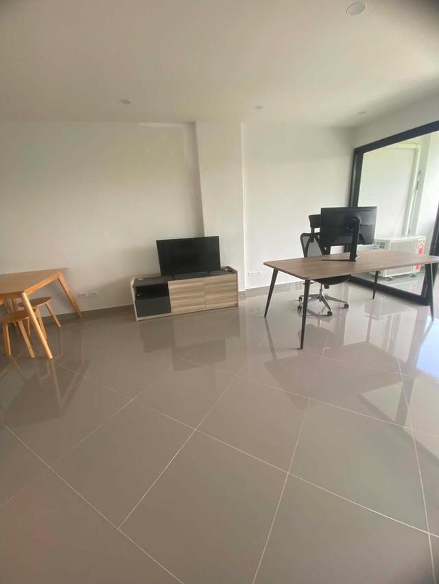 ขายพร้อม/ผู้เช่าคอนโดวงศ์อมาตย์ ไพรเวซี่ รีสอร์ท แอนด์ เรสซิเดนซ์ 10