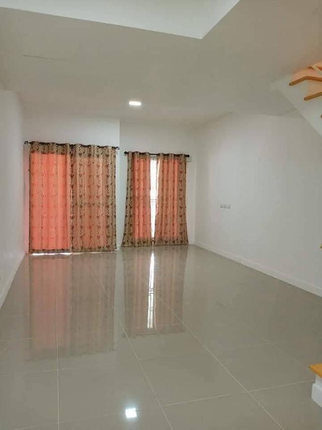 บ้านให้เช่า ทาวน์โฮม 2 ชั้น 7,500 บาท/เดือน อมตะนคร-บ้านเก่า ซ.6 2
