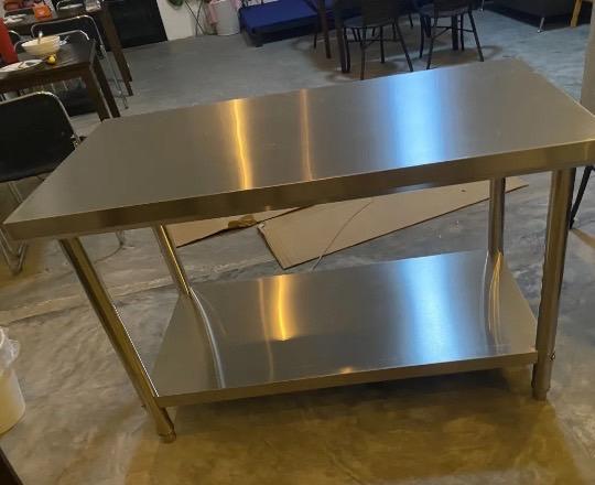 โต๊ะสแตนเลส 120x60x80cm เกรด201