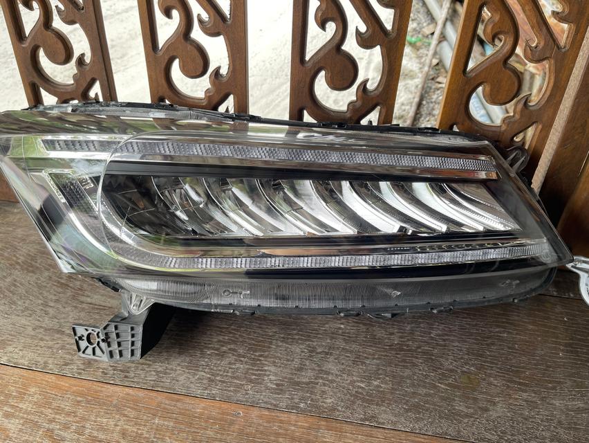 ชุดแต่งไฟหน้า, ไฟท้าย Honda Accord G8  9
