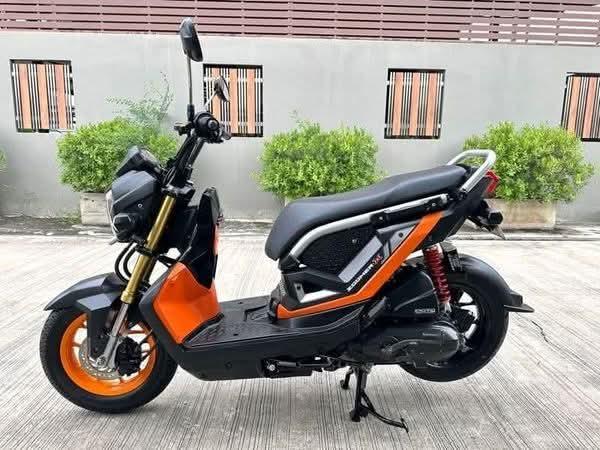 Honda Zoomer X สีส้ม 2