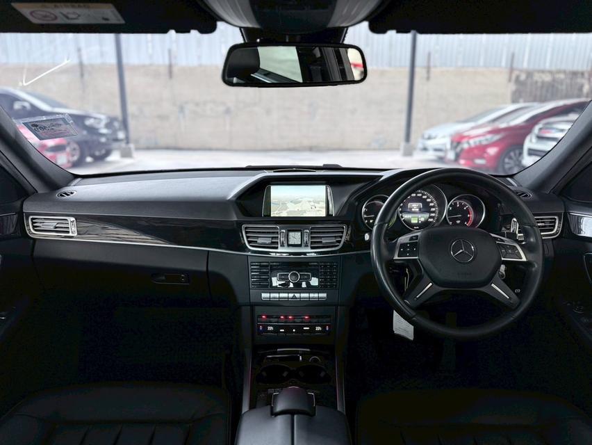 BENZ E-CLASS, E300 BLUETEC HYBRID ปี2014 โฉม W212 ปี10-16 สีเทา ออโต้ 👉เลขไมล์ 95,108 กม.  ✅️✅ รๅคๅ 398,000.- ⭕️⭕️ ผ่อน 8,xxx / 72 งวด #E30 รูปที่ 6