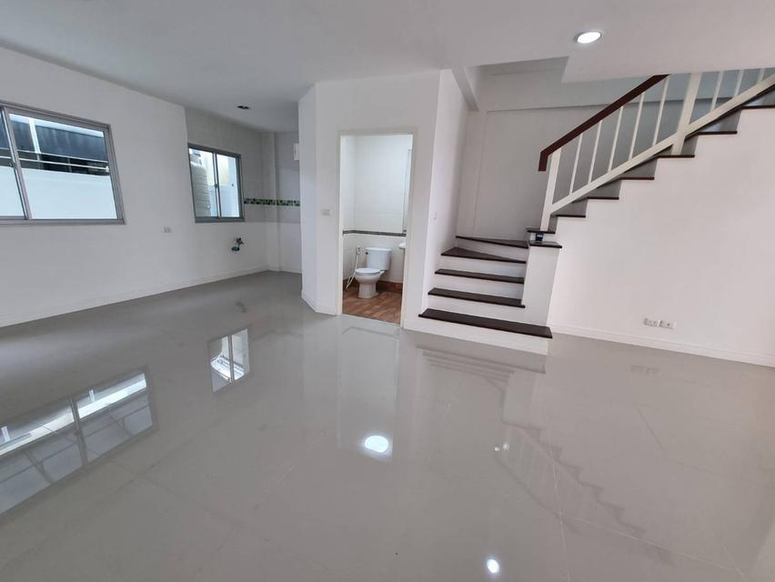 ขายทาวน์โฮม พลัส ซิตี้พาร์ค 3 ชั้น รีโนเวทใหม่ พร้อมเข้าอยู่ 19
