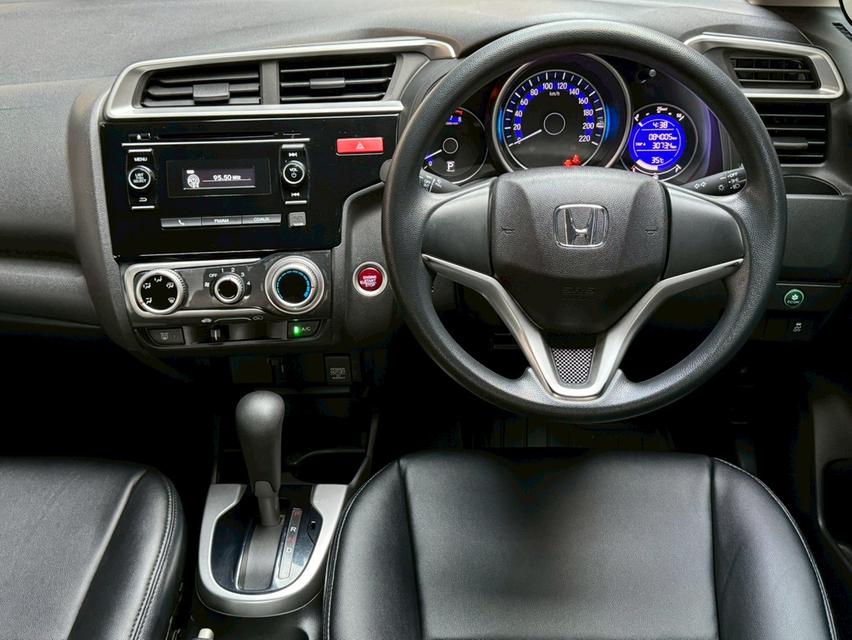 Honda Jazz GK 1.5 V AT ปี 2015 เลขไมล์ 80000 km. รูปที่ 5