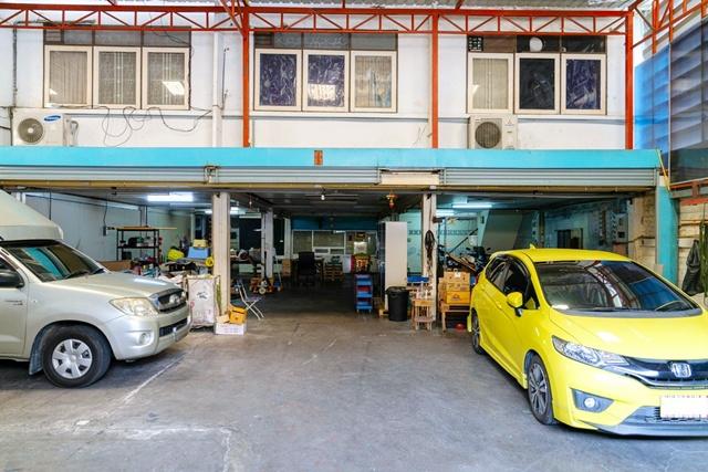 BRT ถนนจันทน์ 1.1กม. ให้เช่าโกดัง 2ชั้น 542 ตร.ม สาธุประดิษฐ์ 12-20 เซ็นทรัล พระราม3 600ม. 135 ตร.วา. 3 นอน 2 น้ำ 2