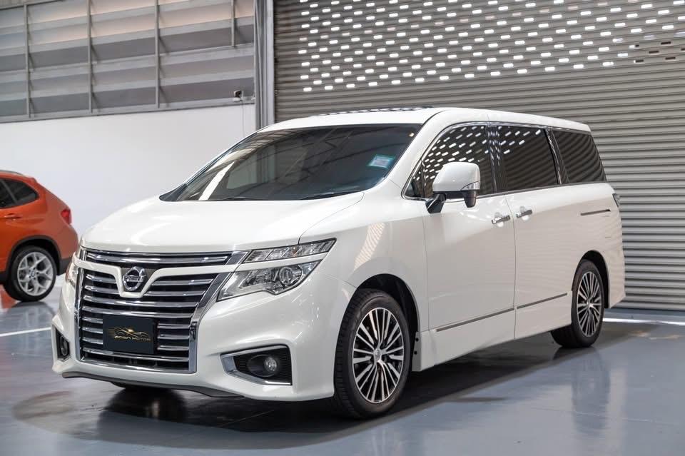 ขายรถ Nissan Elgrand Highway Star Premium ปี 2016