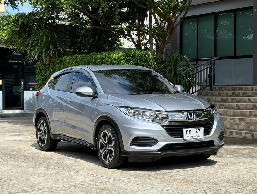 2020 HONDA HRV 1.8 MINORCHANGE รถมือเดียวออกป้ายแดง รถวิ่งน้อย เข้าศูนย์ทุกระยะ รถไม่เคยมีอุบัติเหตุครับ