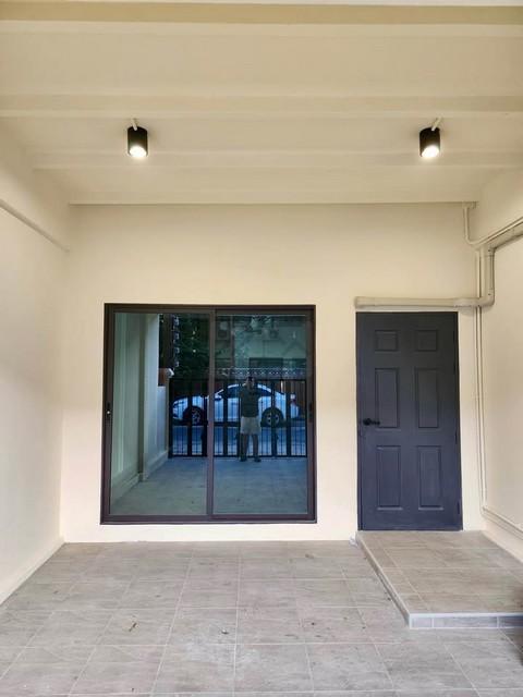 ขายทาวน์โฮม 2 ชั้น รีโนเวทใหม่ หมู่บ้านปรีชา 8 ซอยหัวหมาก 27 ตกแต่งสไตล์ Modern & Cozy พร้อมเข้าอยู่ ใกล้มหาลัยรามคำแหง 2