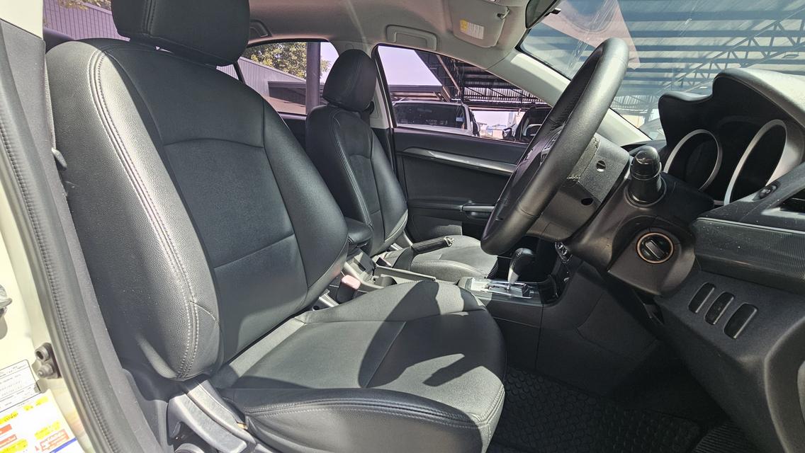 ขายรถ Mitsubishi Lancer EX 1.8GLS LTD Sedan ปี 2012 สีขาว เกียร์ออโต้ รูปที่ 9