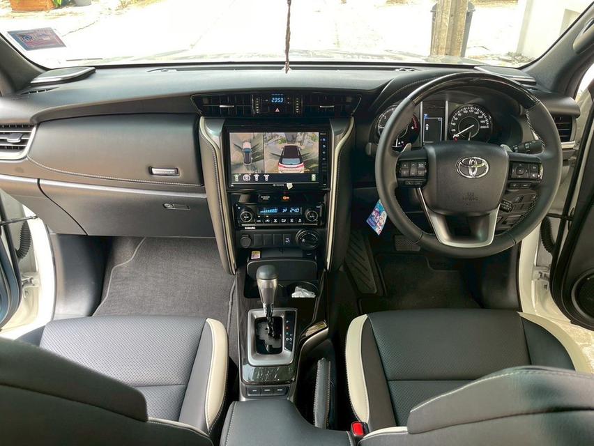 ขาย Toyota Fortuner 2.8 4wd ปี21 12