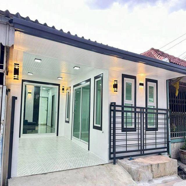 ขายทาวน์ฮ้าส์ชั้นเดียว เนื้อที่  18 ตร.ว  หมู่บ้านพฤกษา3 บางบัวทอง  3 นอน  รีโนเวทใหม่ ต้นซอย 3
