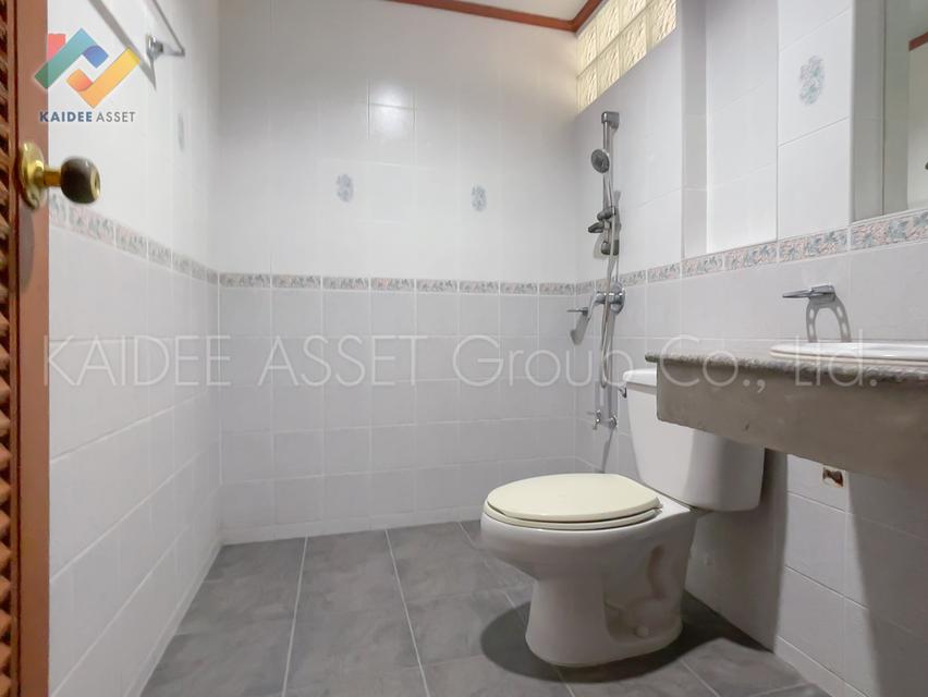 ทาวน์เฮ้าส์ ซอย นาคนิวาส 37 แยก 1-8 ถนน ลาดพร้าว 71 ขายถูก 14