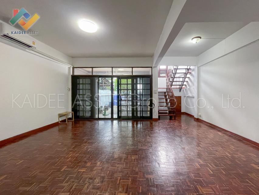 ทาวน์เฮ้าส์ เมืองทองธานี โครงการ 5 ถนน บอนด์สตรีท แจ้งวัฒนะ 8