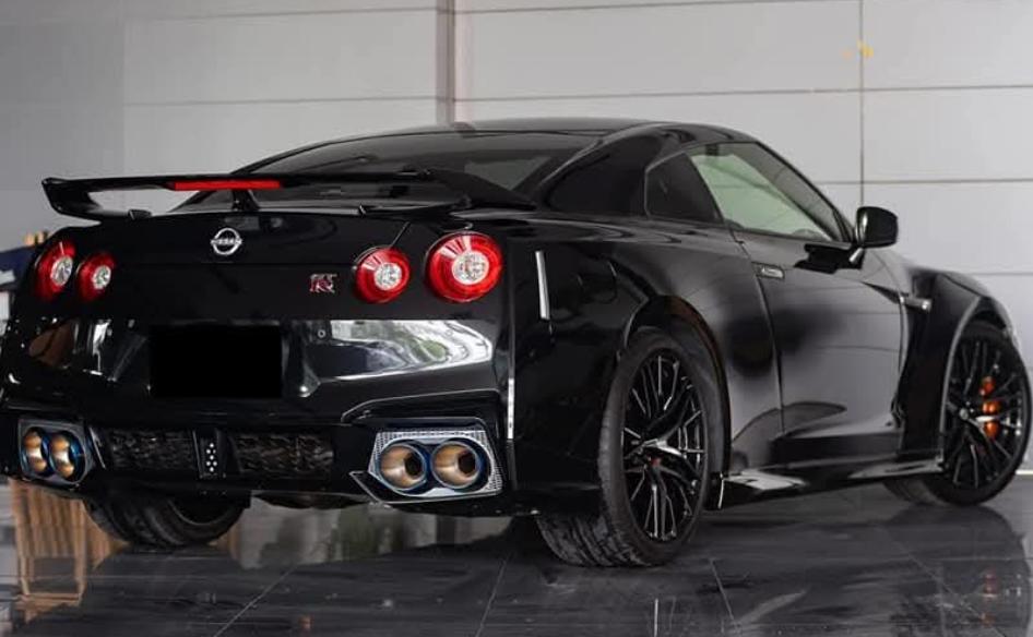 ปล่อยขาย Nissan GT-R  2