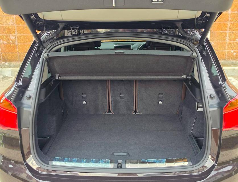 BMW X1 18d Xline ปี2019 (F48) ใครหาดีเซลประหยัด ดูแลง่าย เชิญมาจับจองครับ มือเดียวป้ายแดง ประวัติดีมาก ดูแลมาอย่างดีใหม่มาก !! รูปที่ 19