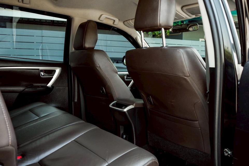 รหัสรถ CBL7513 TOYOTA FORTUNER 2.4 V 2WD AT 2017 รูปที่ 12