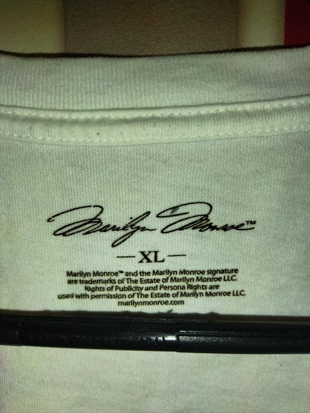 เสื้อยืด official marilyn monroe size XL สภาพ9/10 รูปที่ 11