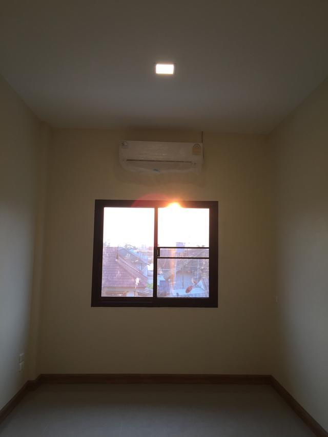 อาคารพาณิชย์สามชั้น ใกล้โรงเรียนวารีเชียงใหม่200เมตร รูปที่ 13