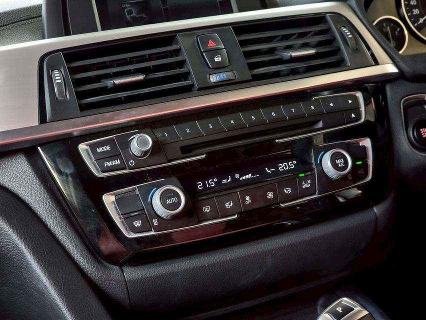 BMW 330e 2.0 Sport F30 Plug-in Hybridปี 2018 (จดปี 2019) รูปที่ 16