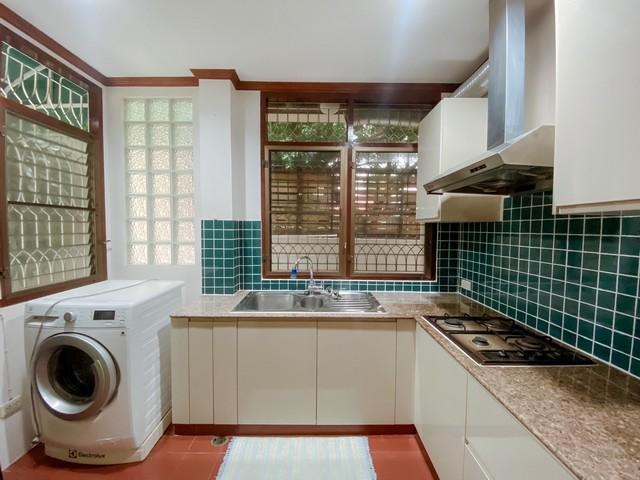 บ้านเดี่ยว4ชั้น 80ตรว.ชั้นบนสุดเป็นดาดฟ้า สุุขุมวิท ใกล้สถานี BTS นานา 6