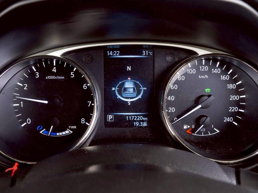 NISSAN X-TRAIL 2.0V 4WD ปี จด 2016 สภาพสวยเดิมๆ 13