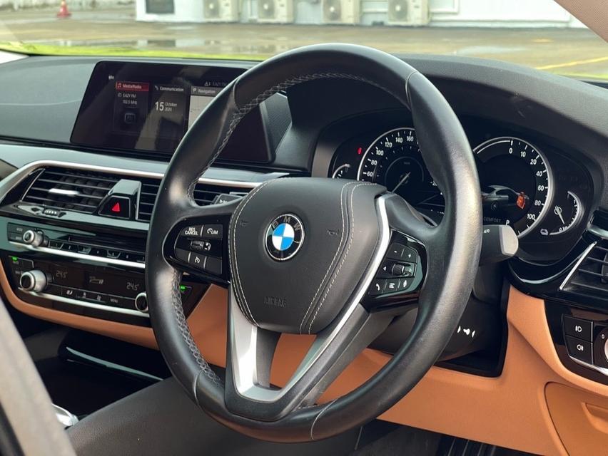 BMW 530e Elite (G30) 2019 จด 2020 รหัส NCT2468 6