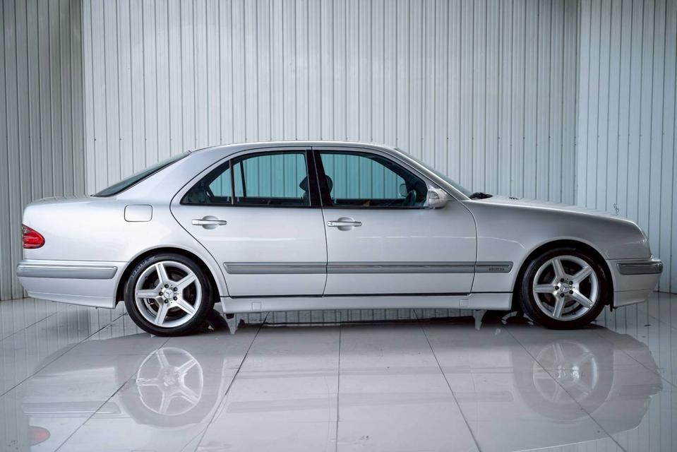 Benz E200 Kompressor W210 ปี 2002