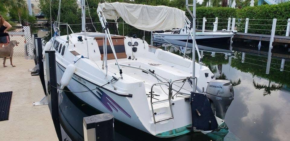 เรือใบ Hunter 23.5ft. ปี 1995  3