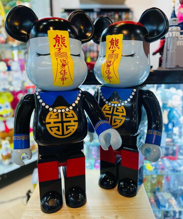 Bearbrick Jiang Shi 1000% ของแท้