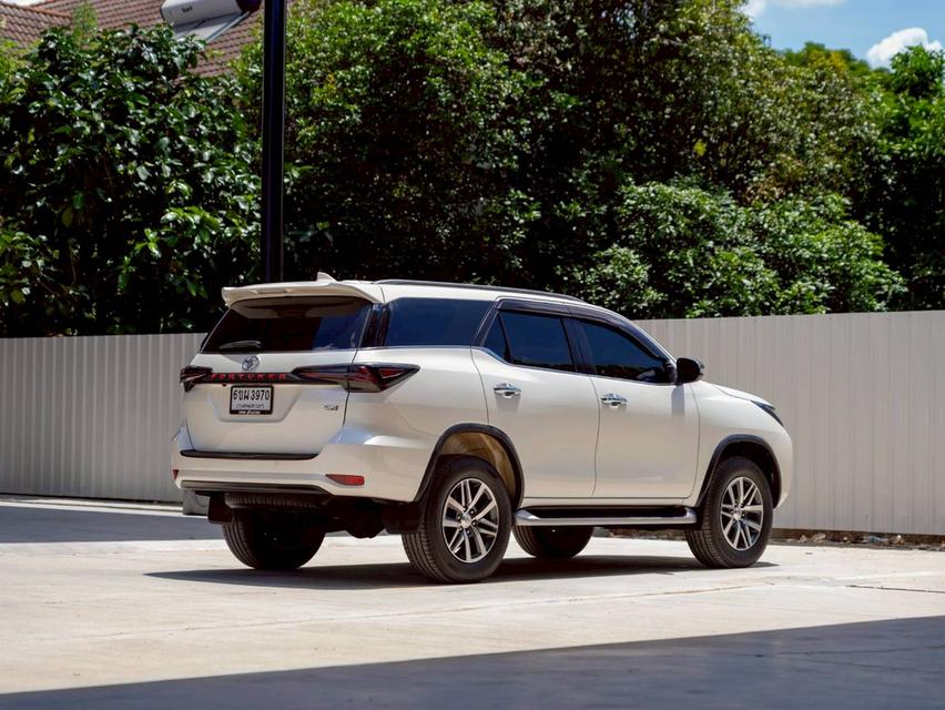 Toyota fortuner 2.4V 2WD ปี 2019 รถบ้านเจ้าของเดียว