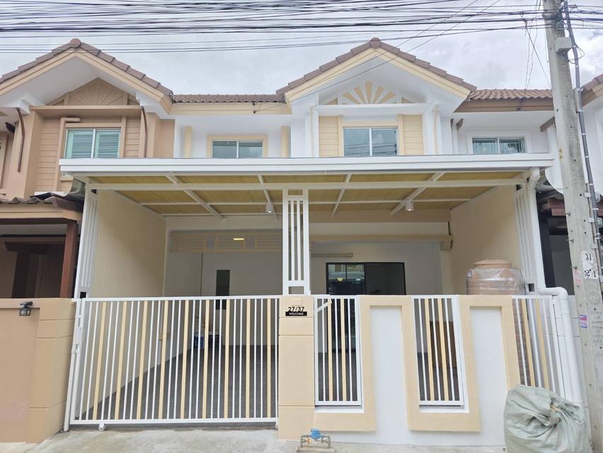 หมู่บ้านพฤกษาวิลล์ 27 ถนนสามวา 1