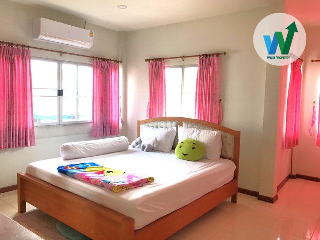 ขายบ้านเดี่ยว 52.4 ตร.ว. มีต้นไม้ร่มรื่น สภาพดีมาก พร้อมอยู่ 4 ห้องนอน 2 ห้องน้ำ 3 แอร์ ซ.บึงขวาง 6 ร่มเกล้า/สุวินทวงศ์ 8