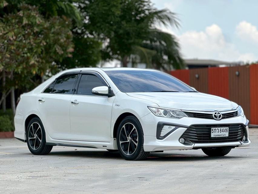 รหัสรถ PEAT4446 Toyota Camry 2.0 G Extremo สีขาวมุก ปี 2017
