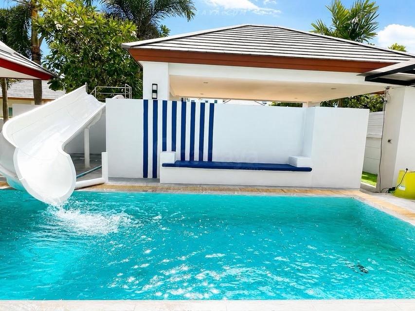 For Sale — Renovated Pool Villa at SeaBreeze Villa Pattaya, Krating LaiRenovated pool villa for sale at SeaBreeze Villa Pattaya, beachside 3