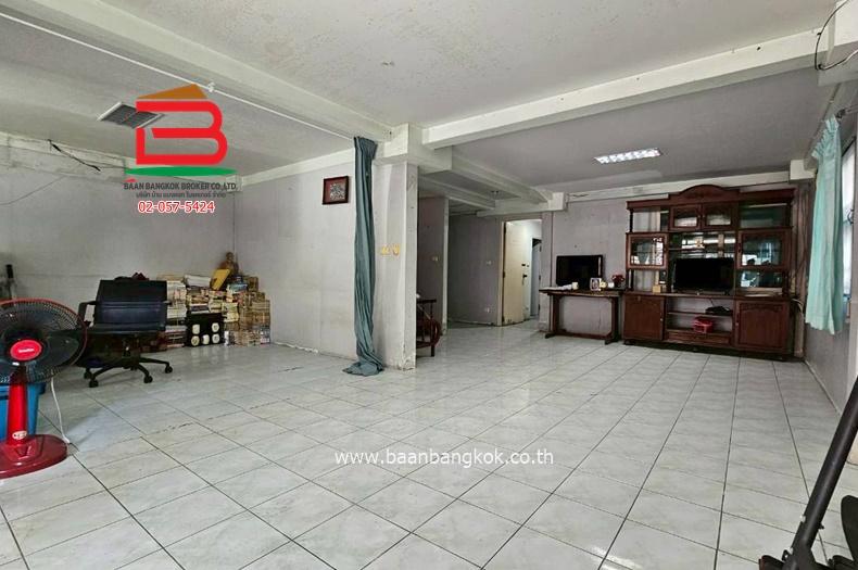 ขายบ้านแฝด 2 ชั้น หมู่บ้านเคหะธนบุรี 1 (ใกล้โลตัสพระราม 2) เนื้อที่ 49 ตรว. แขวงแสมดำ เขตบางขุนเทียน 6