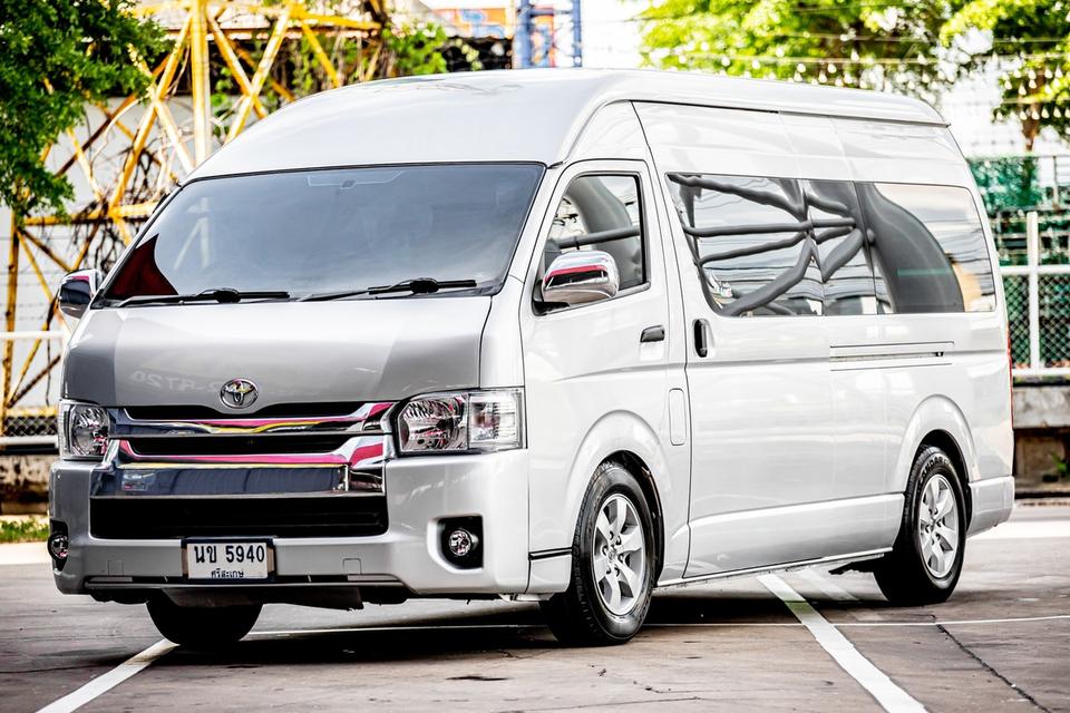 ขายToyota Commuter 2.5 ปี12 6