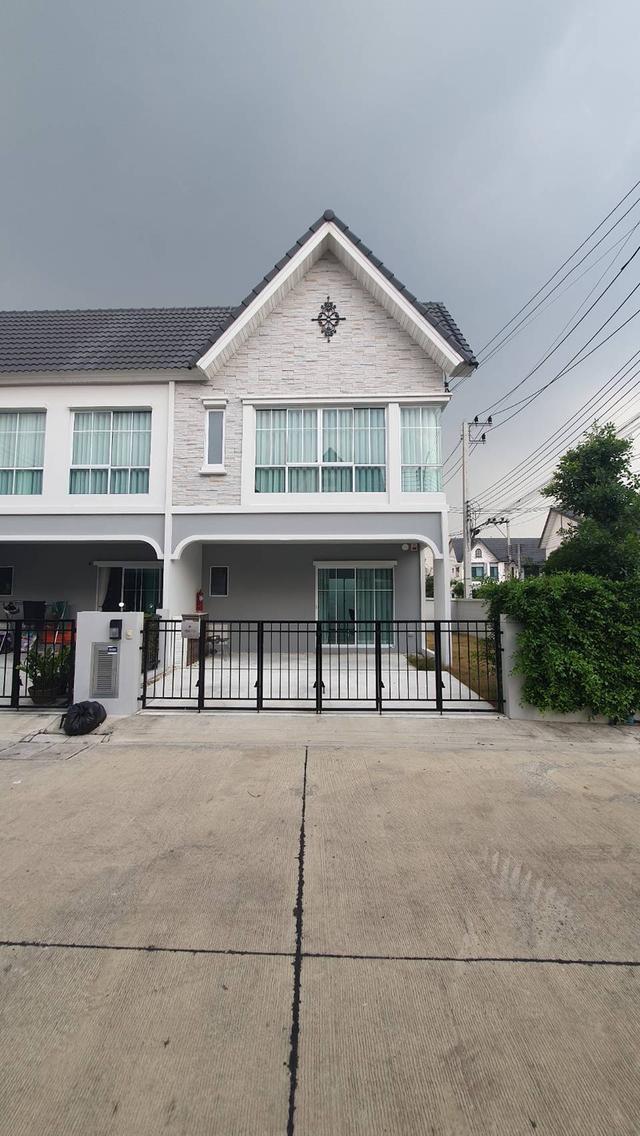 บ้าน ทาวน์โฮม อำเภอำเภอเมืองปทุมธานี 1
