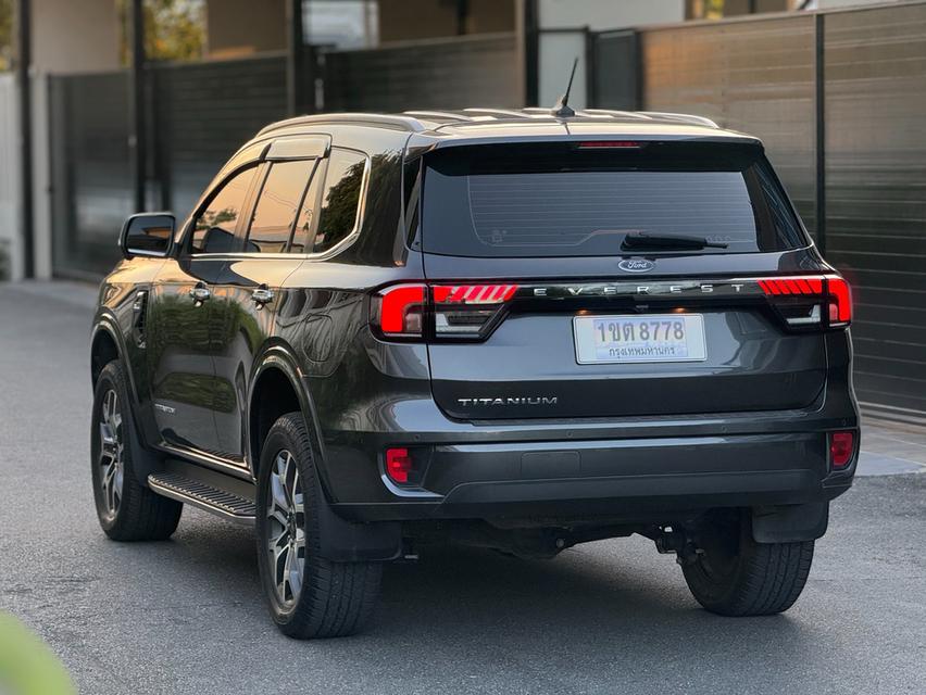 FORD EVEREST Y23 Wagon 4dr Titanium 7st Auto 2 WD 2.0DTTi (Bi-Turbo) 10sp สีเทาดำ
