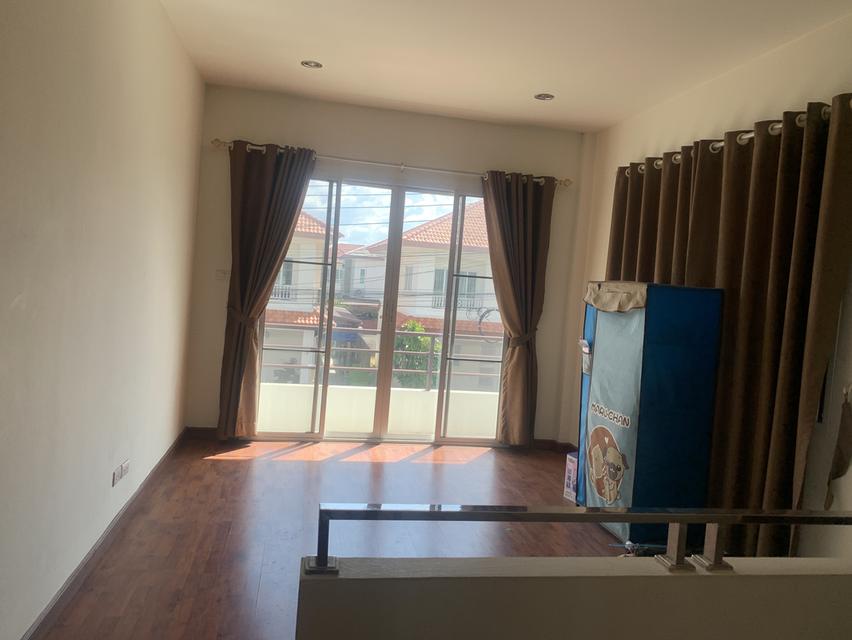 บ้านเดี่ยว 2 ชั้น 3 ห้องนอน 3 ห้องน้ำ  5