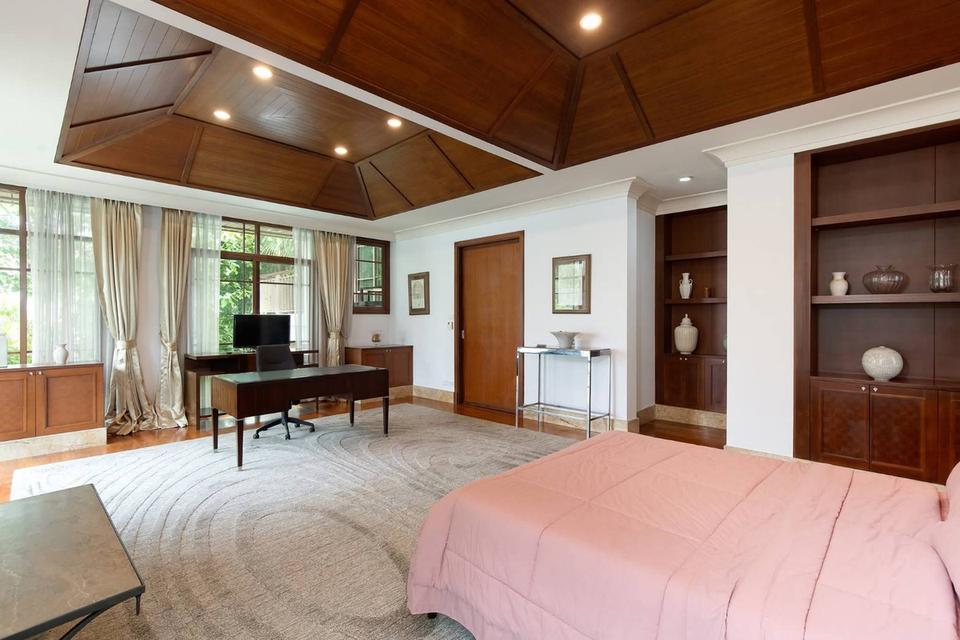 ขายบ้านสวยใจกลางกรุง บ้านแสนสิริ สุขุมวิท67 Luxury Sukhumvit 67 Private pool ที่ดิน 158 ตร.ว 5ห้องนอน 6ห้องน้ำ 6ที่จอดรถ New renovate ใกล้ BTSเอกมัย 13
