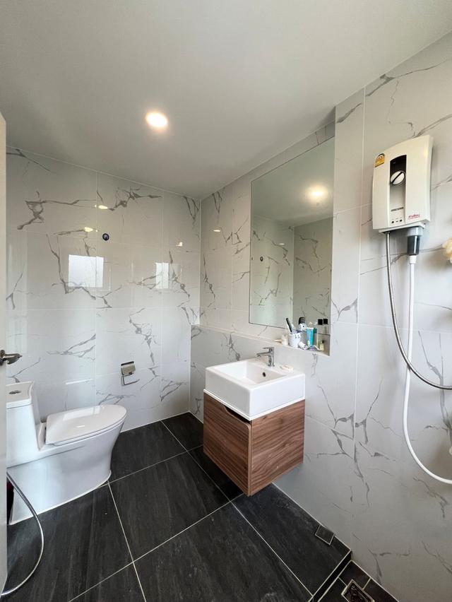 For Sale ขายด่วน บ้านเดี่ยว 3 ห้องนอน หลังมุม หมู่บ้านเซนโทร รามอินทรา - จตุโชติ 2 ( Centro Ramindra–Chatuchot 2 ) สภาพใหม่ พร้อมอยู่ 9