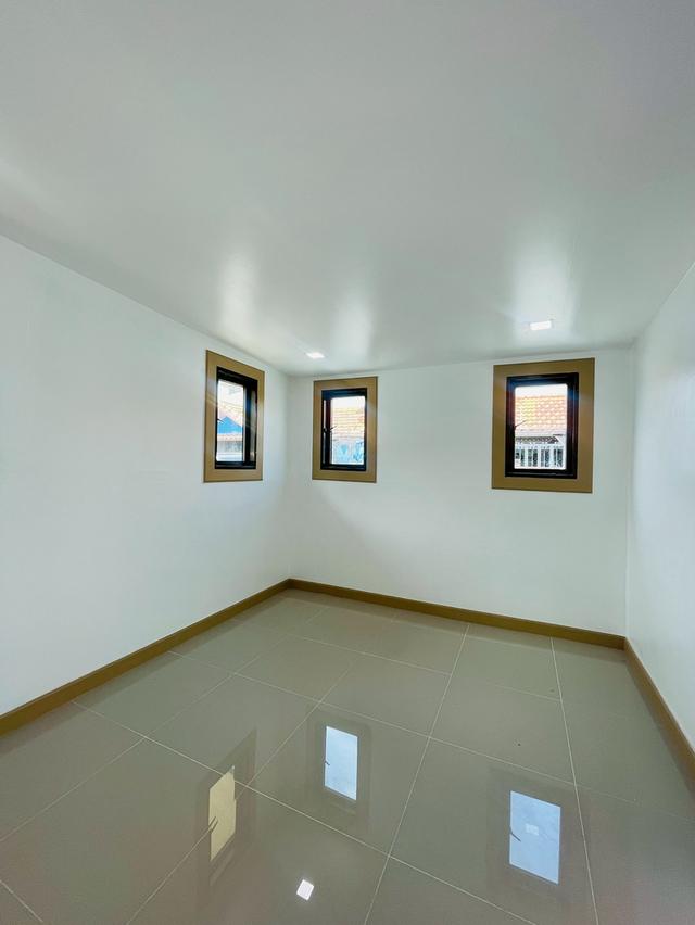 หมู่บ้านตะวันงาม     5