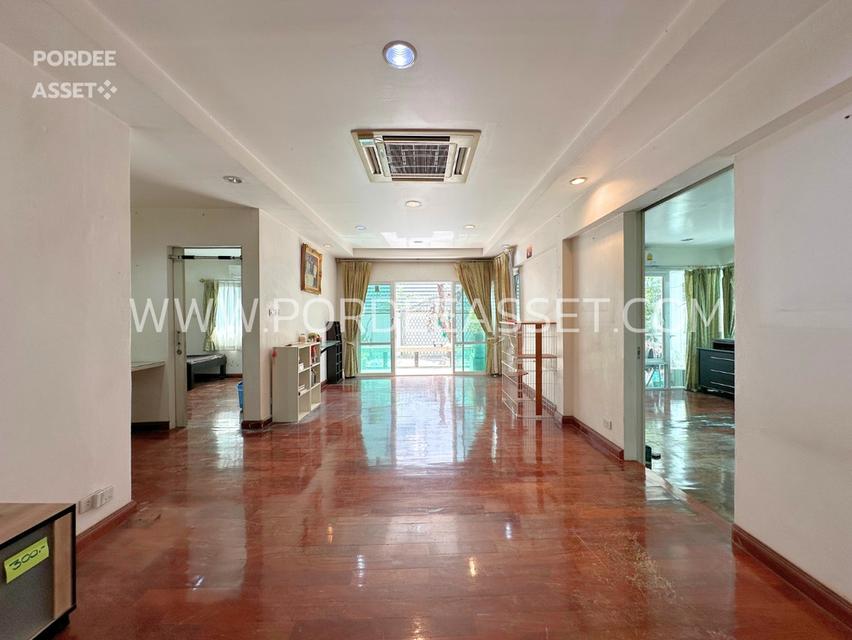 บ้านชั้นเดียว 64 ตร.ว. รัชดานิเวศน์ ประชาราษฎร์บำเพ็ญ24 ใกล้รถไฟฟ้า MRT ห้วยขวาง สุทธิสาร เข้าออกได้หลายทาง รัชดาภิเษก ลาดพร้าว เหม่งจ๋าย เลียบด่วนเอก 6