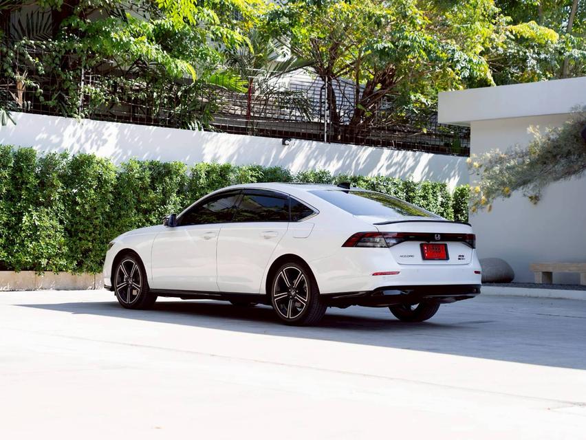 Honda Accord 2.0 e:Hev RS ปี 2024 13
