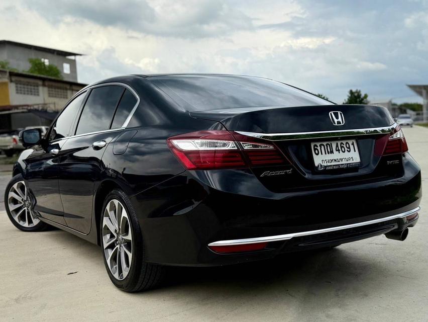 ขายHonda Accord 2.0El ปี17 3